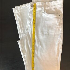 Liz Claiborne White Denim Sara Slim Leg Mid-Rise Cropped Pants, SZ 14